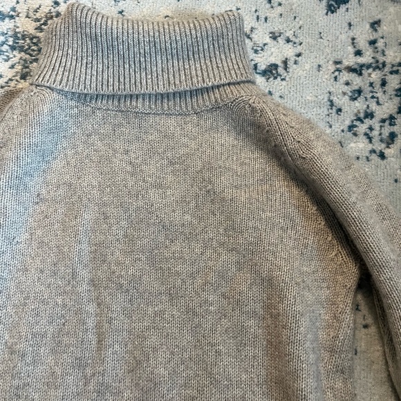 Aritzia Babaton cashmere wool turtleneck sweater - Picture 5 of 5